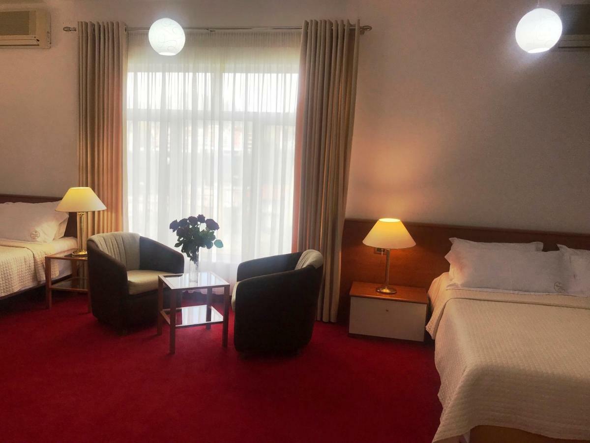 Chateau Linza Resort Tirana Kültér fotó